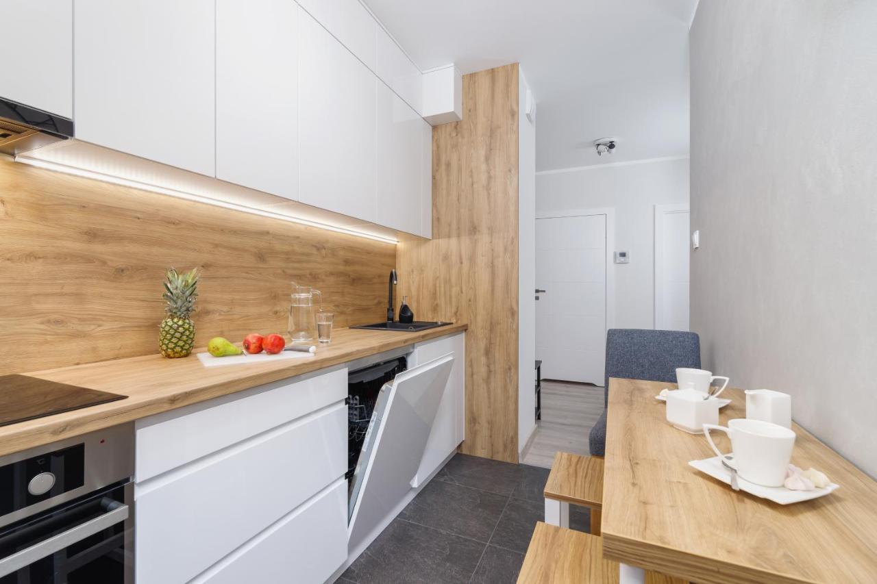 W Parku Lotnikow Apartments Tauron Arena By Noclegi Renters Krakow Exterior photo