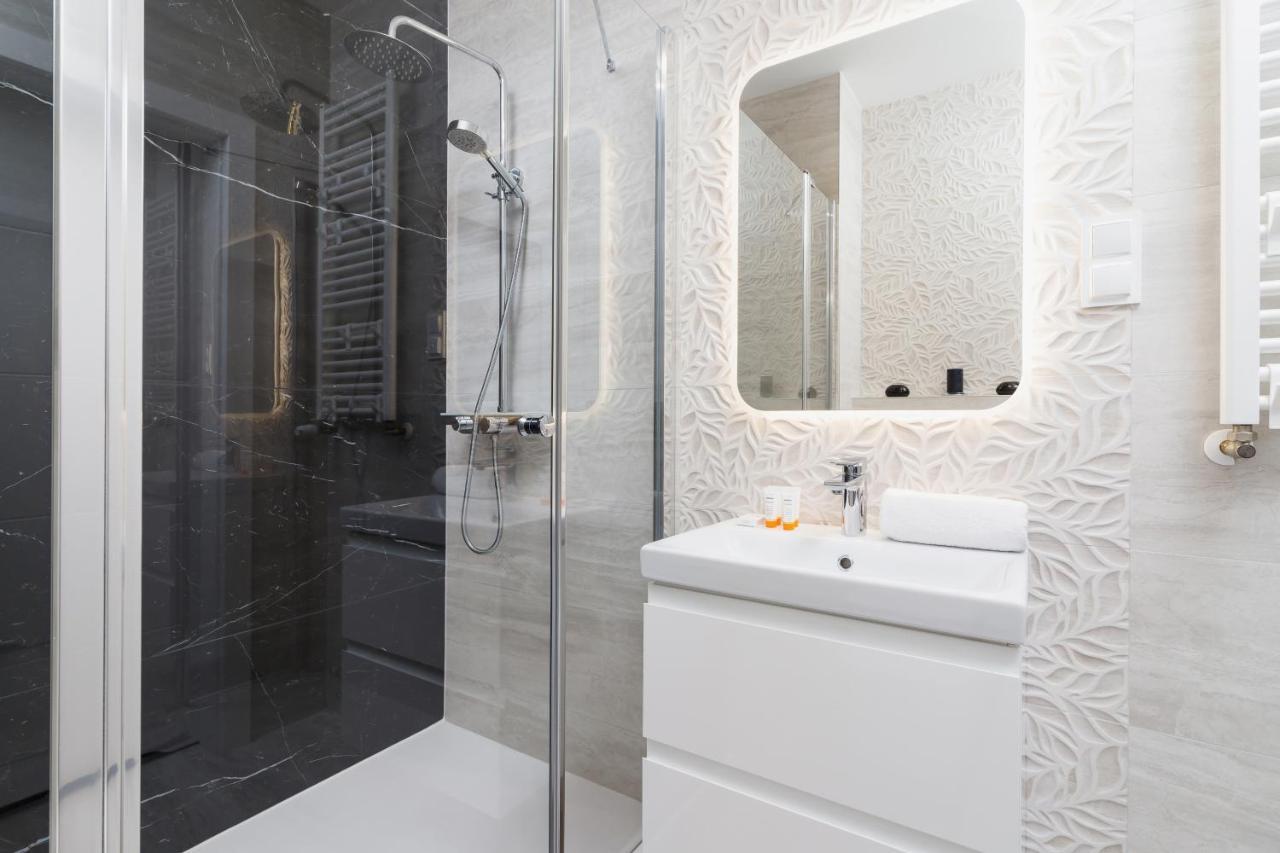W Parku Lotnikow Apartments Tauron Arena By Noclegi Renters Krakow Exterior photo